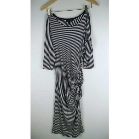 Maternity dress from Isabella Oliver Pea in a pod - Picture 9 of 16